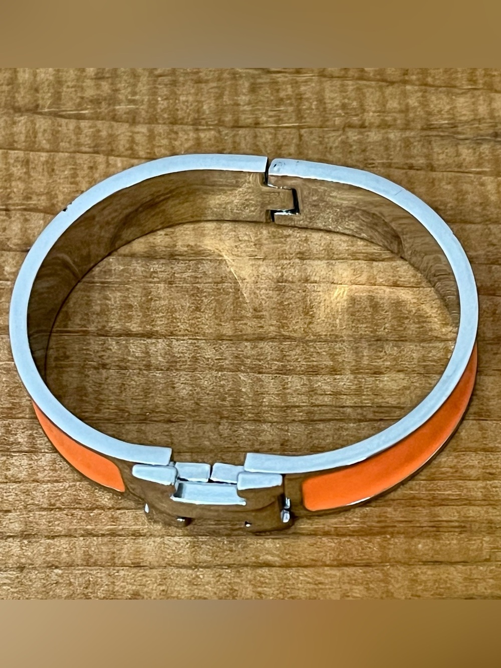 Silver & Orange H Bangle Click Bracelet Costume Jewelry High End Look - Picture 5 of 13